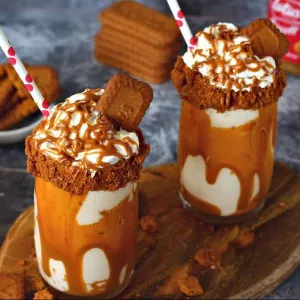 Lotus-Biscoff-Freakshake.jpg